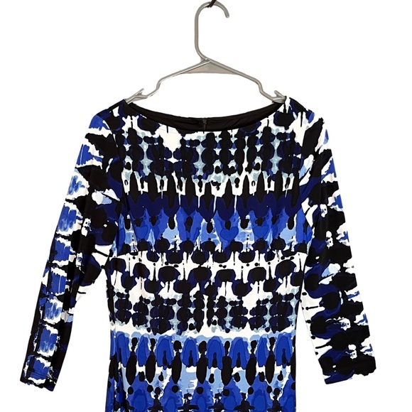 Joseph Ribkoff Abstract Print Stretch Knit Blue Black White Sheath Dress 8 - Picture 4 of 13